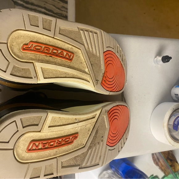 Jordan 3 desert elephant - Picture 4 of 6